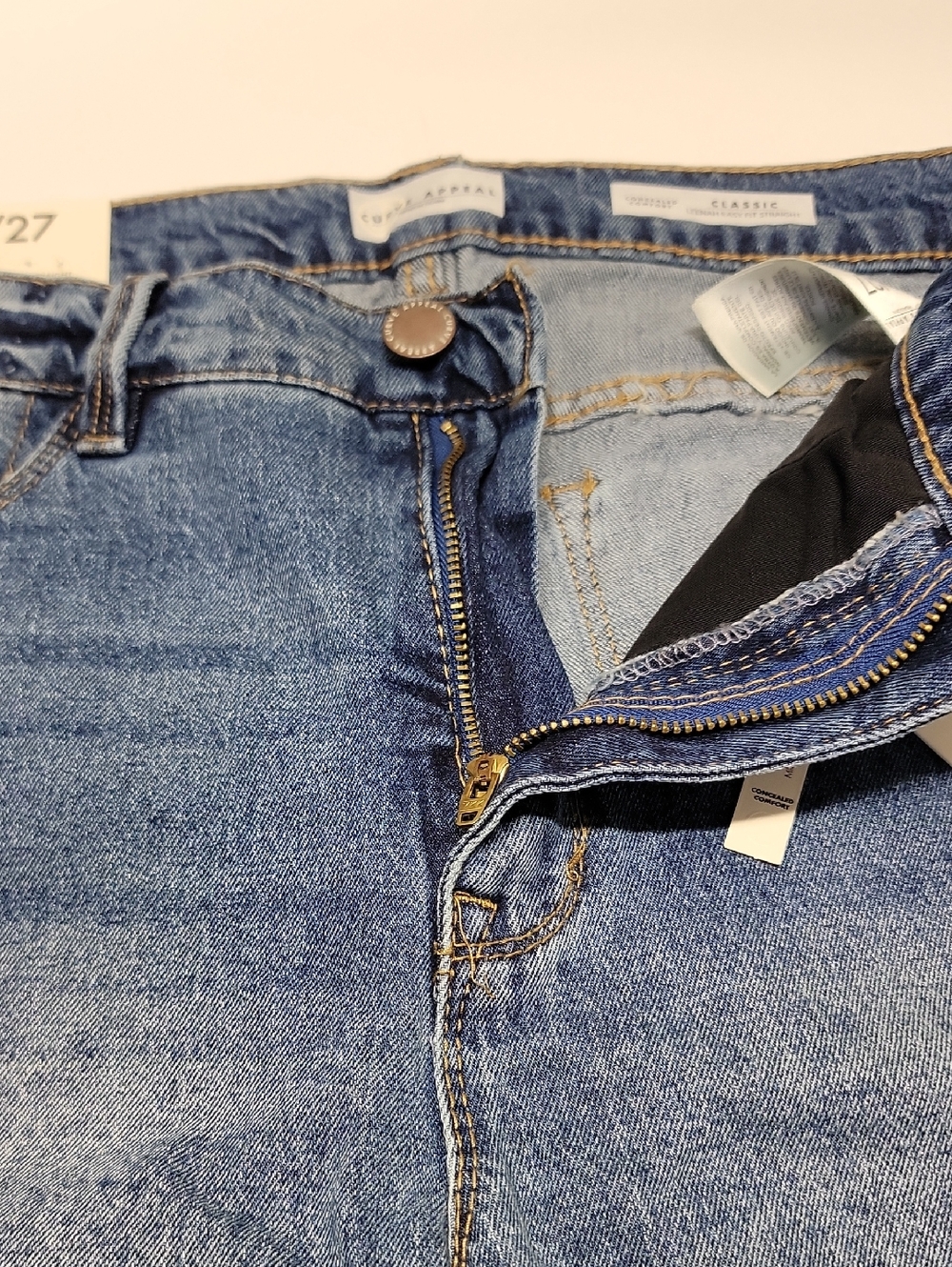 CURVE APPEAL NWT CUFFED HEM EASY FIT JEANS SIZE 4 / 27 - Picture 10 of 16